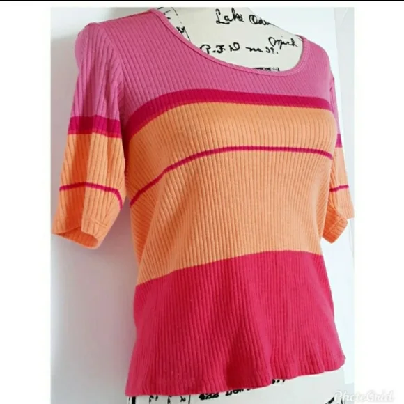 Womens Medium Top 3/4" Sleeved Striped ribbed slim fit shirt - Picture 2 of 9